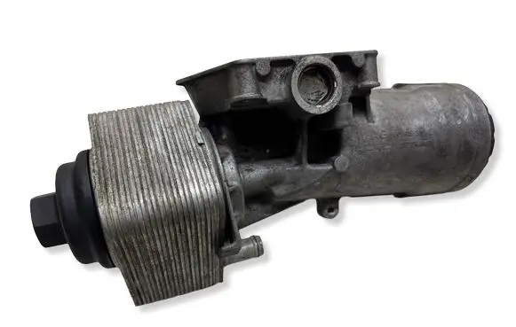 Volkswagen PASSAT B6 Oil filter mounting bracket 045115389J