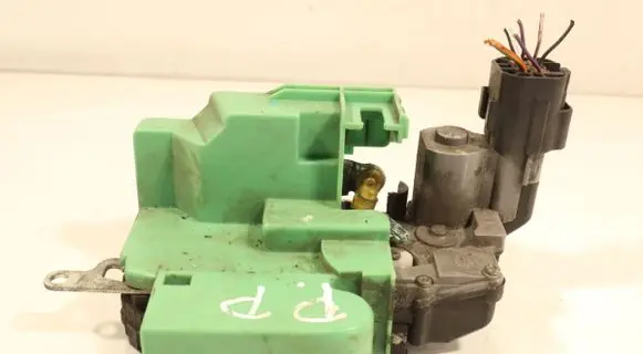 Fiat Linea Front door lock