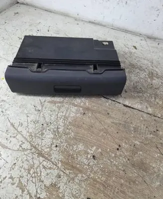 Volkswagen Touran I Glove box 1t0881580