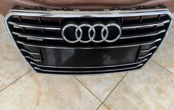 Audi A7 S7 4G Front bumper upper radiator grill 4G8853651C 4G8853651D
