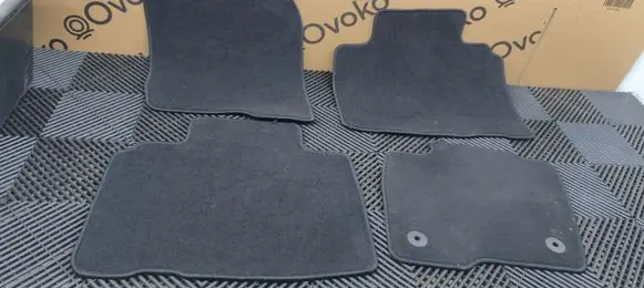 Ford Edge II Car floor mat set 