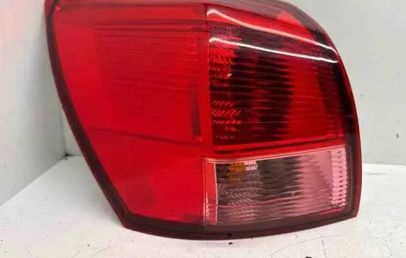 Nissan Qashqai Rear/tail lights 05090