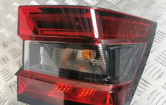 Nissan Juke II F16 Rear/tail lights 265506PA0A