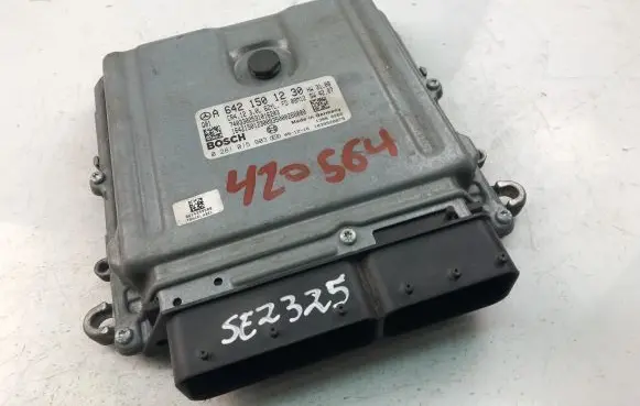 Mercedes-Benz CLS C219 Engine control unit/module ECU A6421501230 0281015903