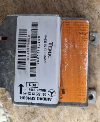 Mercedes-Benz E AMG W210 Airbag control unit/module 0018202126 MRSZ29169