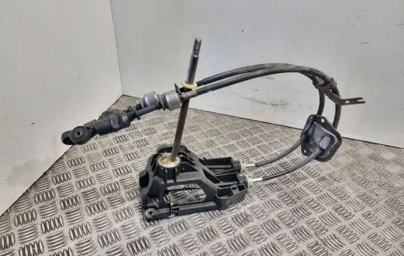 Citroen C1 Gear shifter/selector 335300h030