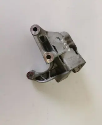 Volvo XC60 Engine mounting bracket 31430490