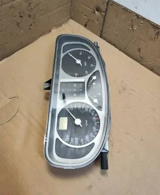 Renault Laguna II Speedometer (instrument cluster) 8200218878 501018630077