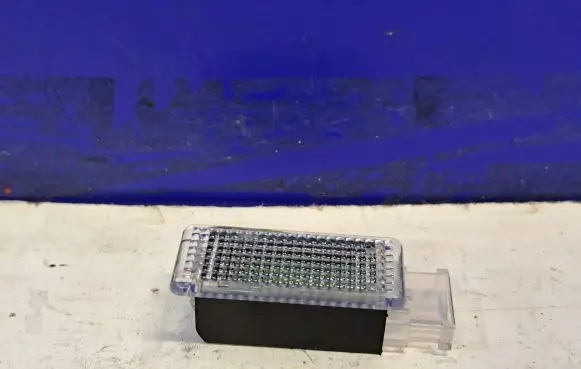 Porsche Cayenne (92A) Front seat light 5G0947409