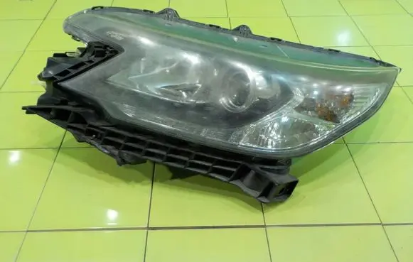 Honda CR-V Headlight/headlamp PRZOD