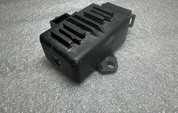 Volkswagen PASSAT B6 Seat heating relay 1Z0959772B