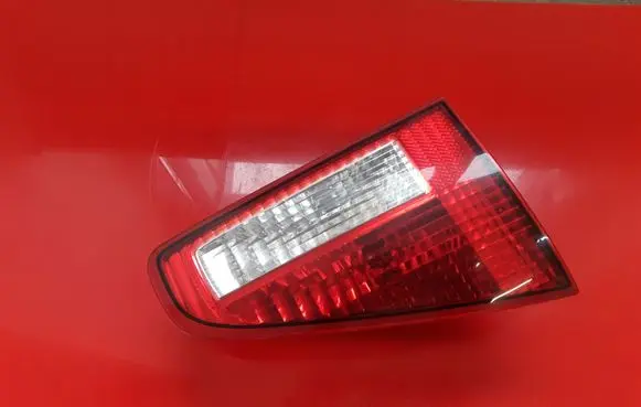 Subaru Tribeca Tailgate rear/tail lights 1070207