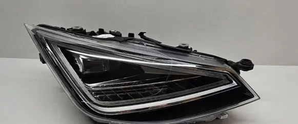 Seat Ibiza V (KJ) Headlight/headlamp 6F1941008F SE045