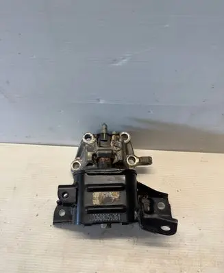Hyundai Ioniq Engine mounting bracket 