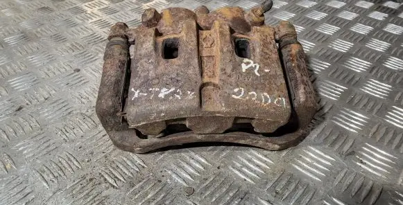 Nissan X-Trail T30 Front brake caliper