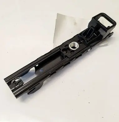 Volkswagen Tiguan Seat belt adjustment rail 4M0857819