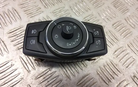 Ford Ecosport Light switch av1t13d061ad