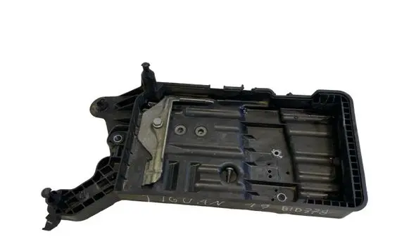 Volkswagen Tiguan Allspace Battery tray 5QF915321C 5QF915331C
