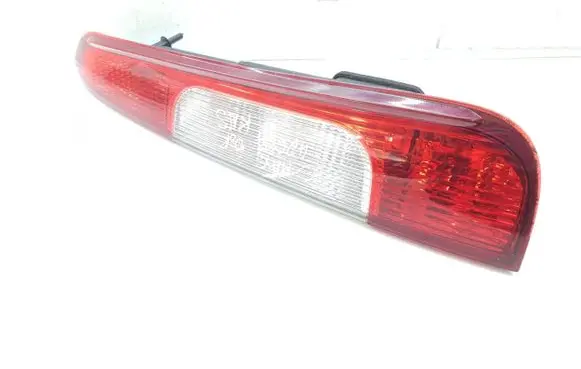 Ford Focus C-MAX Rear/tail lights 3M51-13N411-AA