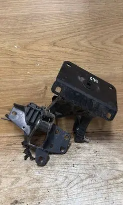 Volvo C70 Loading door upper hinge 