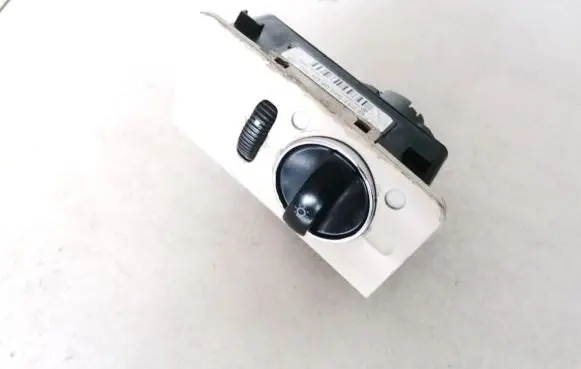 Mercedes-Benz E W211 Light switch 2115450904 04056027