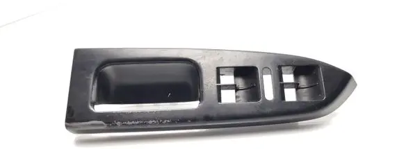 Volkswagen Touran I Front door window switch trim 1T1867371F