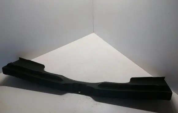 Trunk/boot sill cover protection