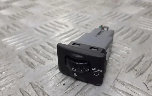 Suzuki Ignis Headlight level height control switch