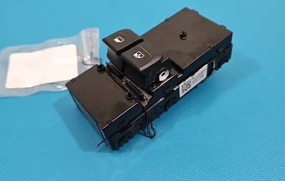 KIA Rio Electric window control switch 93570-H8200WK IMPRK1527423