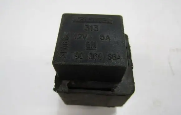 Opel Astra F Other relay 90069864