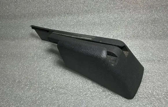 Volkswagen Touareg I Front passenger seat rail trim 7L0881478 7L0881097A