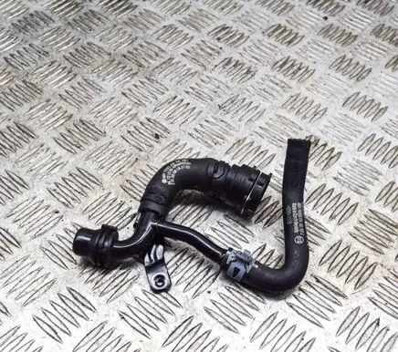 Audi Q5 SQ5 Engine coolant pipe/hose 05L122157BR 05L121157J