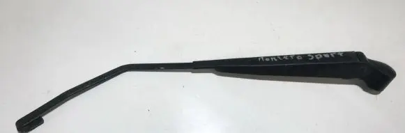 Rear wiper blade arm