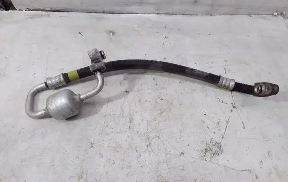 Lexus CT 200H Air conditioning (A/C) pipe/hose