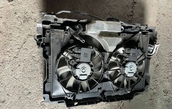 Mazda CX-5 Radiator set 