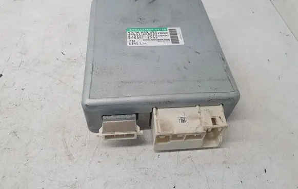 Toyota Avensis T270 Power steering control unit/module 8965005180