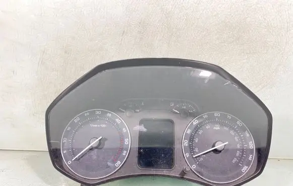 Skoda Octavia Mk2 (1Z) Speedometer (instrument cluster) 1z0920842h