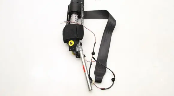 Volvo C30 Front seatbelt 6162494L0B