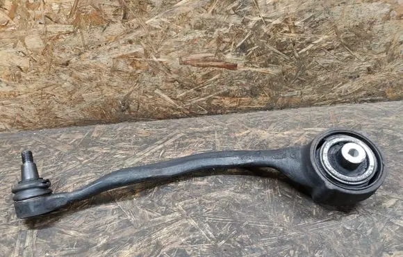 Land Rover Discovery 5 Front lower control arm/wishbone 3C257