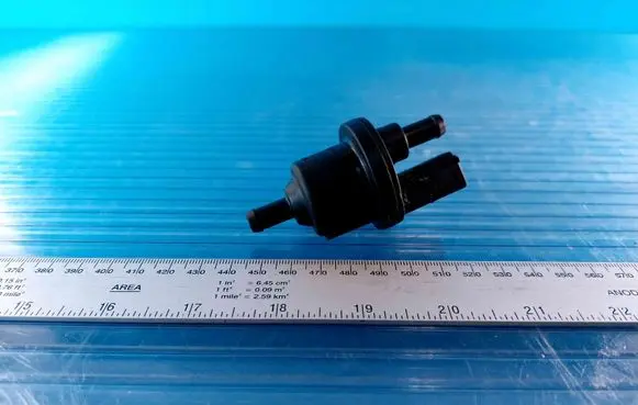Volkswagen Golf V Valve vacuum 6QE906517