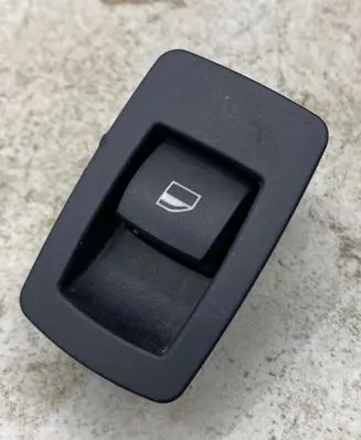 BMW 1 E81 E87 Electric window control switch 15939900 6945074 15979800
