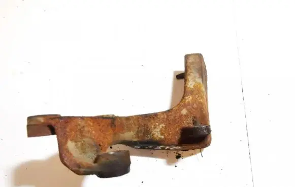 Ford Fiesta Engine mounting bracket