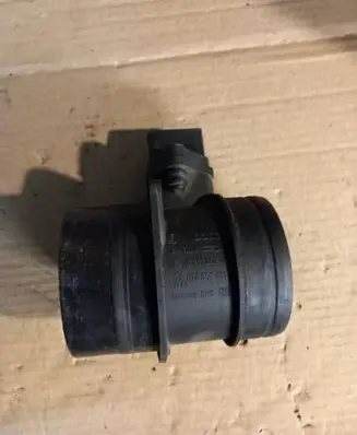 Audi A4 S4 B6 8E 8H Mass air flow meter 0281002461