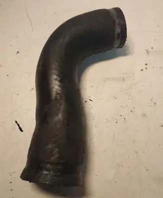 Toyota Avensis T220 Intercooler hose/pipe