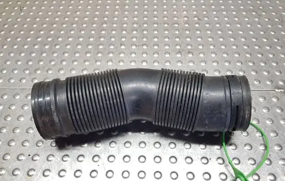 Volkswagen Polo IV 9N3 Intercooler hose/pipe S26370547 6Q0129684AB