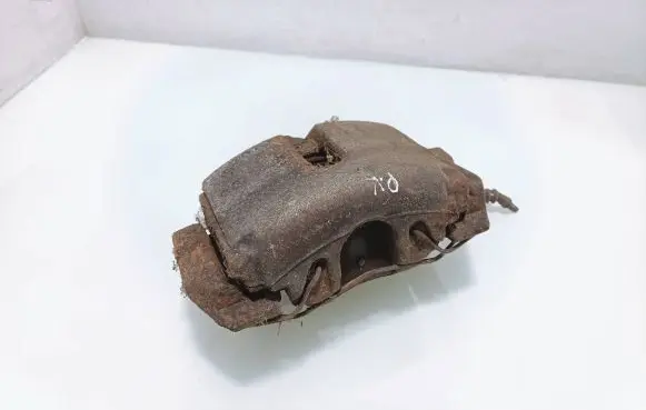 Skoda Octavia Mk2 (1Z) Front brake caliper