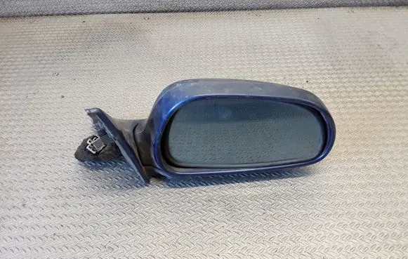 Mazda 626 Front door electric wing mirror E13010519