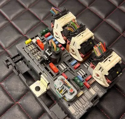 Peugeot Partner BSM Control unit 9675878480 55757036
