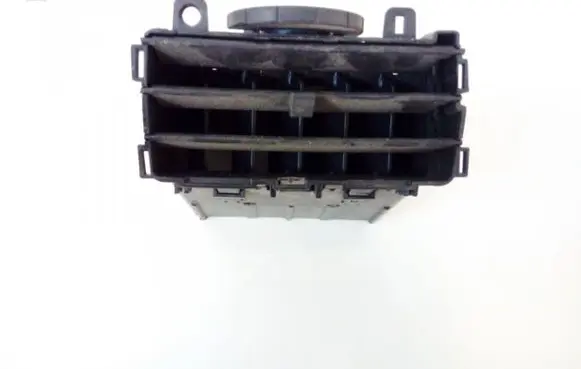 Chrysler Sebring (JS) Dash center air vent grill 1am67trmac t12179