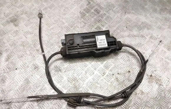 BMW X5 F15 Hand brake control module 6864546